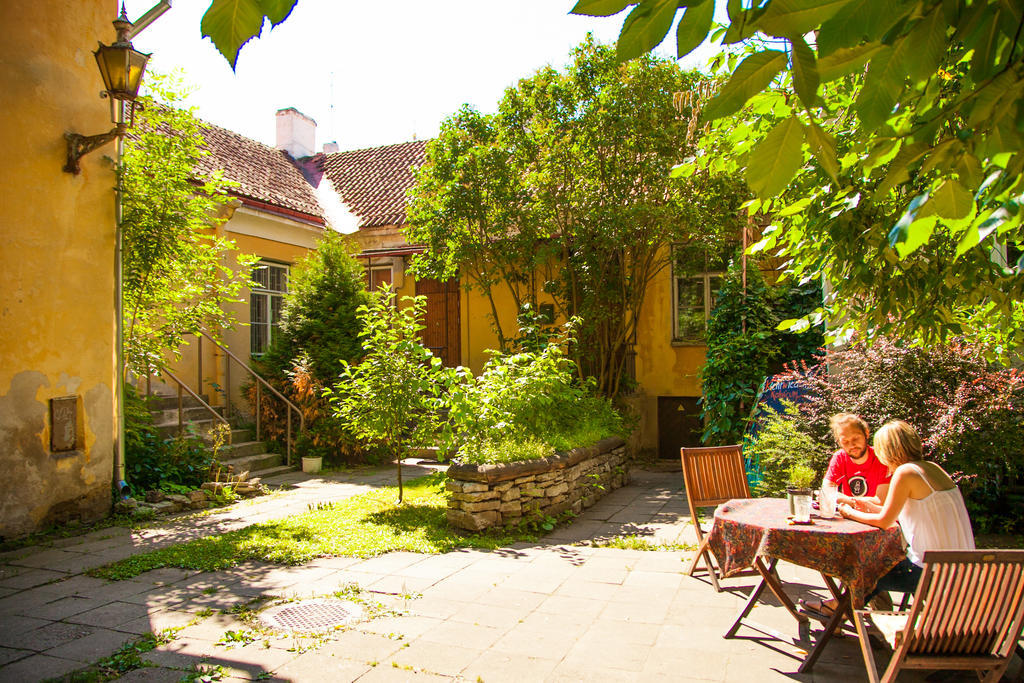 Mo Hostel Таллінн Екстер'єр фото